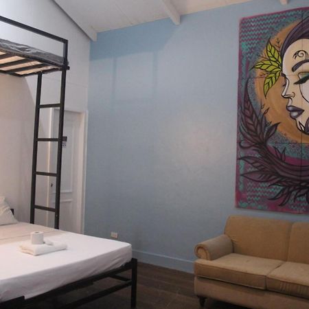 Baybayin Hostel - Pasay Close To Airport Exterior photo