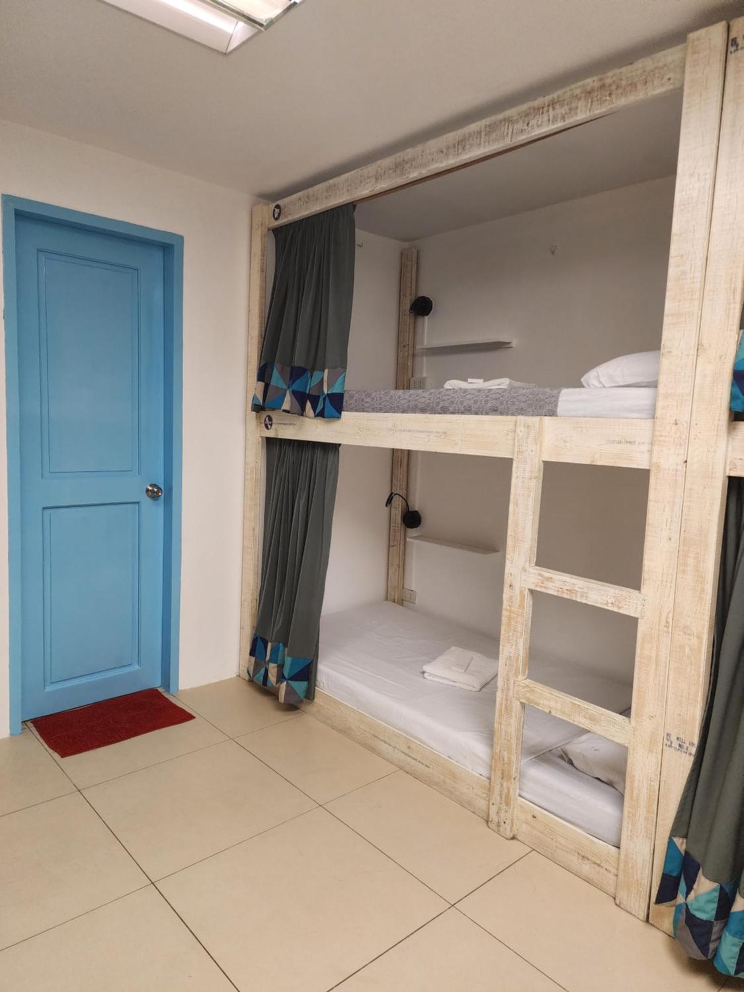 Baybayin Hostel - Pasay Close To Airport Room photo